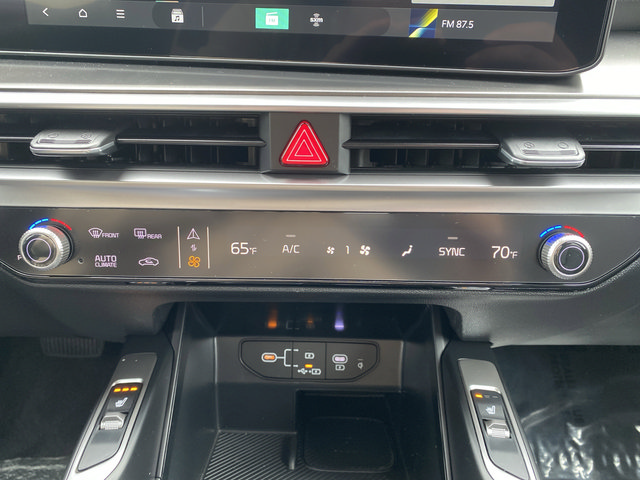 New 2026 Kia Sorento EX AWD/4WD image 36