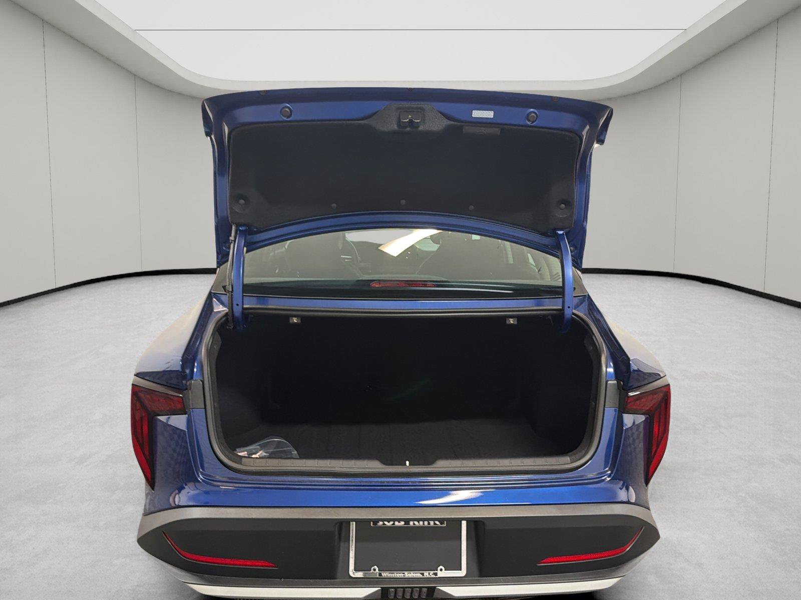 New 2026 Kia K4 FWD image 12