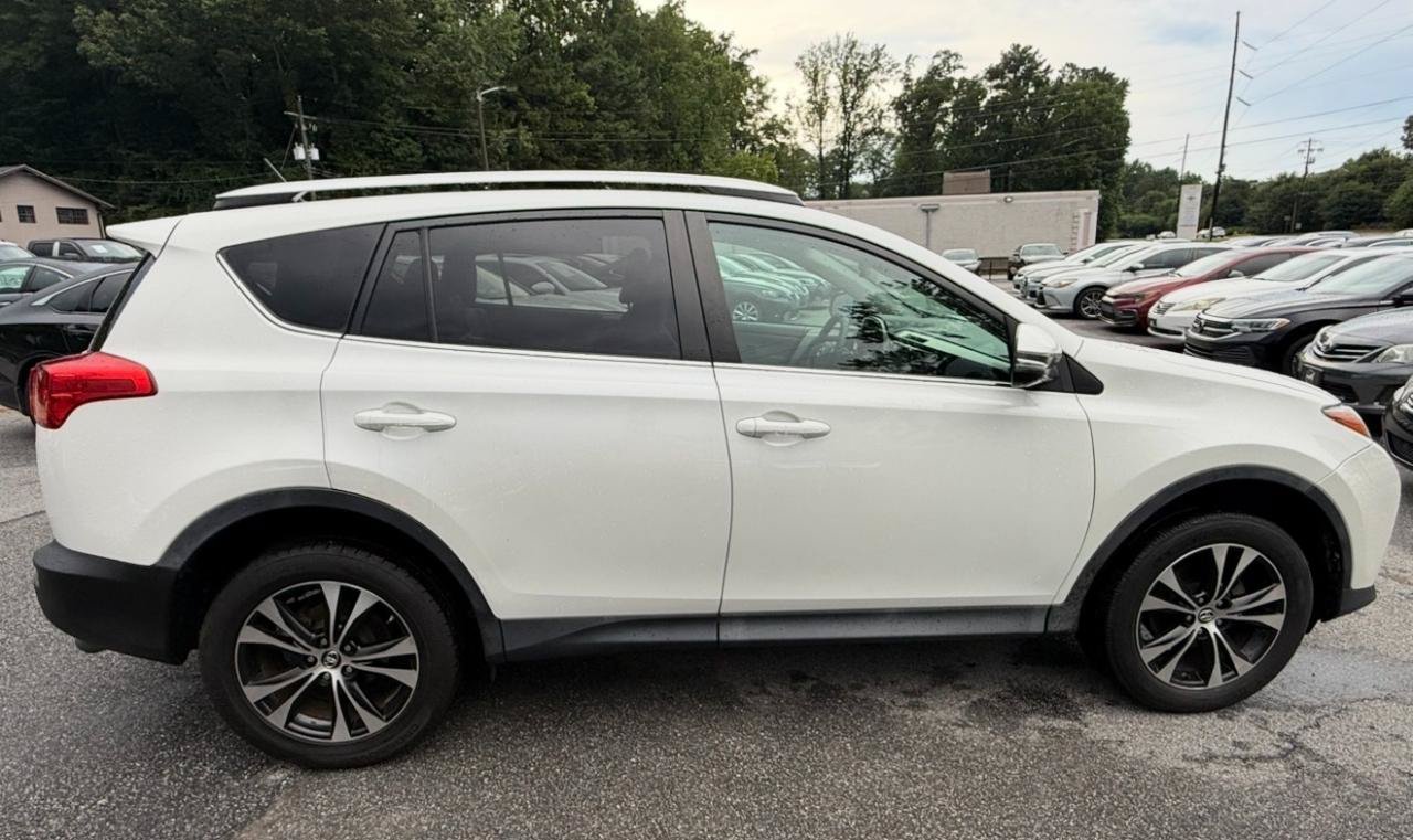Used 2015 Toyota RAV4 Limited w/ Technology Package FWD image 9