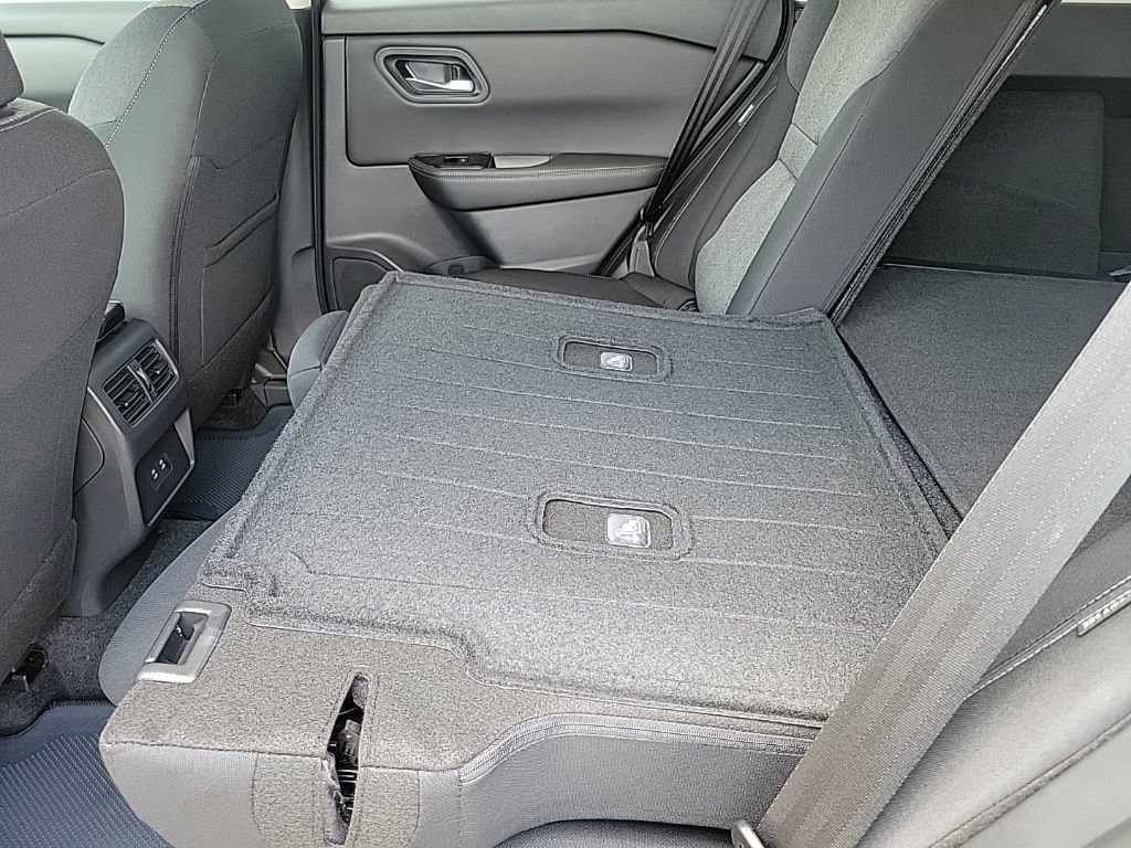 New 2026 Nissan Rogue SV image 16