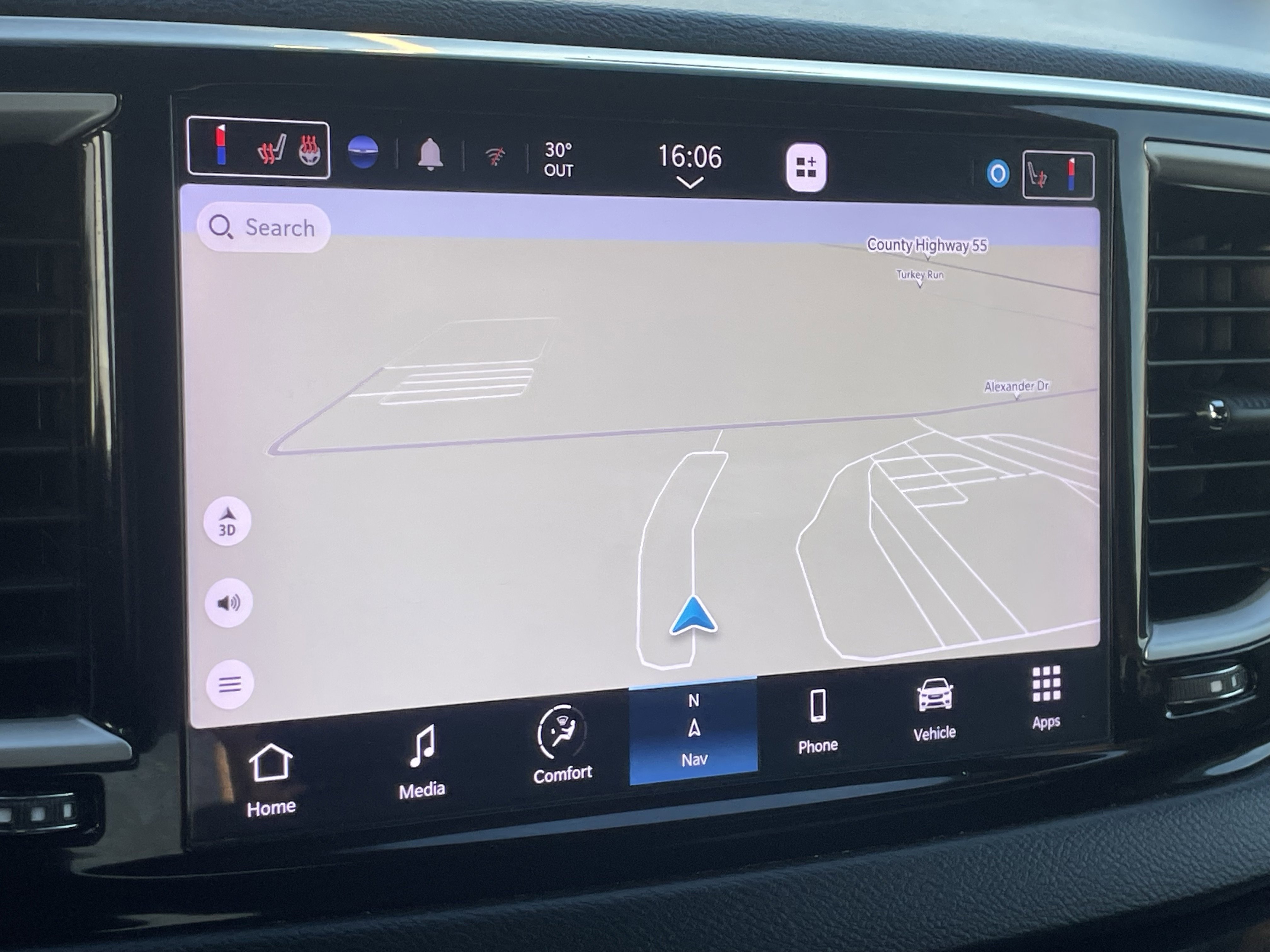 Used 2022 Chrysler Voyager LX image 28