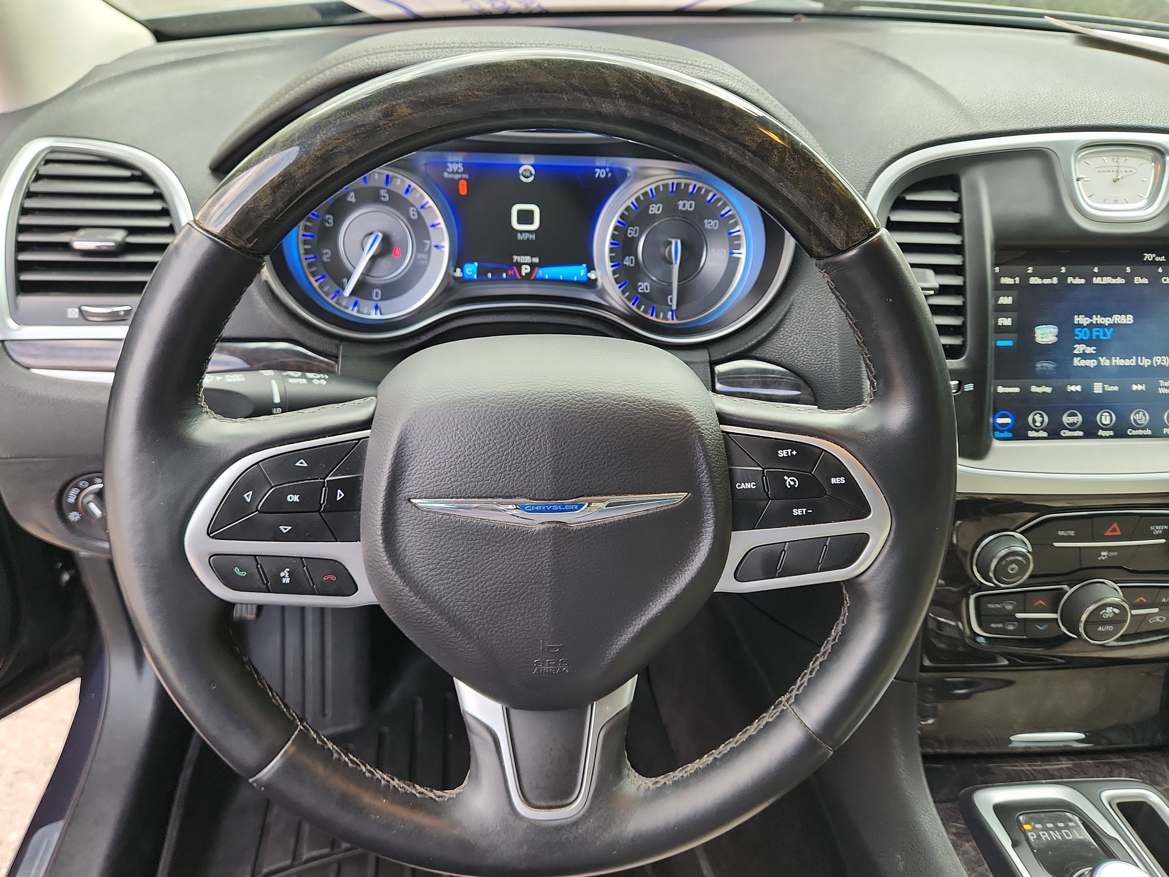 Used 2018 Chrysler 300 Limited image 22