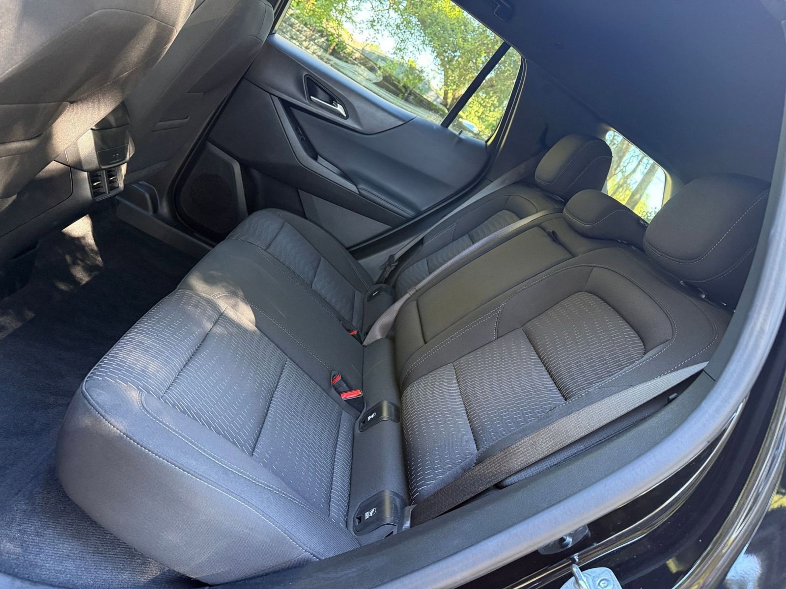 Used 2025 Chevrolet Equinox LT image 31