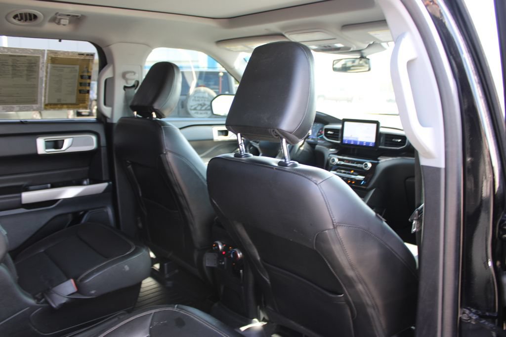 Used 2022 Ford Explorer Limited w/ Equipment Group 301A RWD image 37