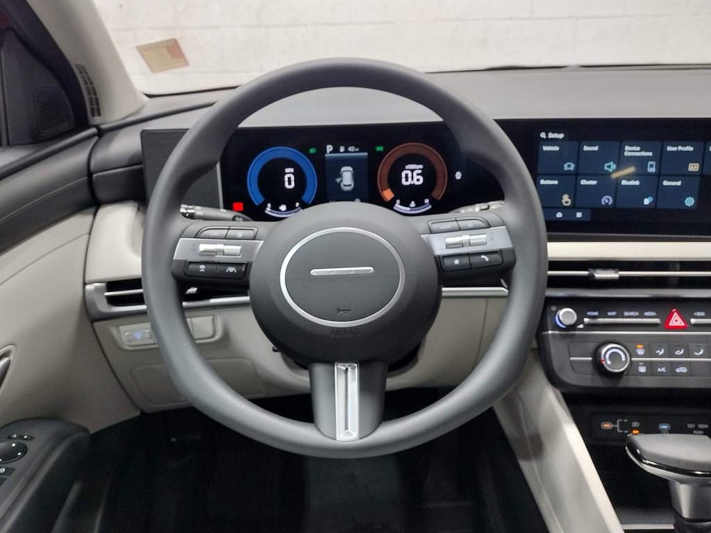 New 2026 Hyundai Tucson SE image 32