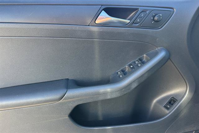 Used 2016 Volkswagen Jetta S FWD image 10