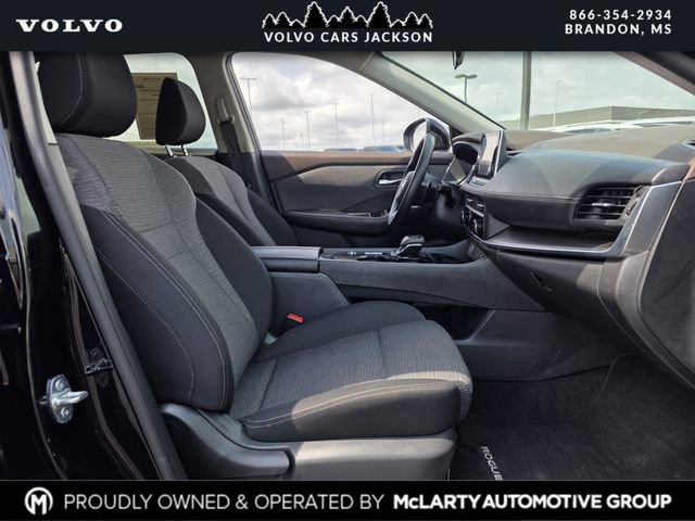 Used 2023 Nissan Rogue SV FWD image 25