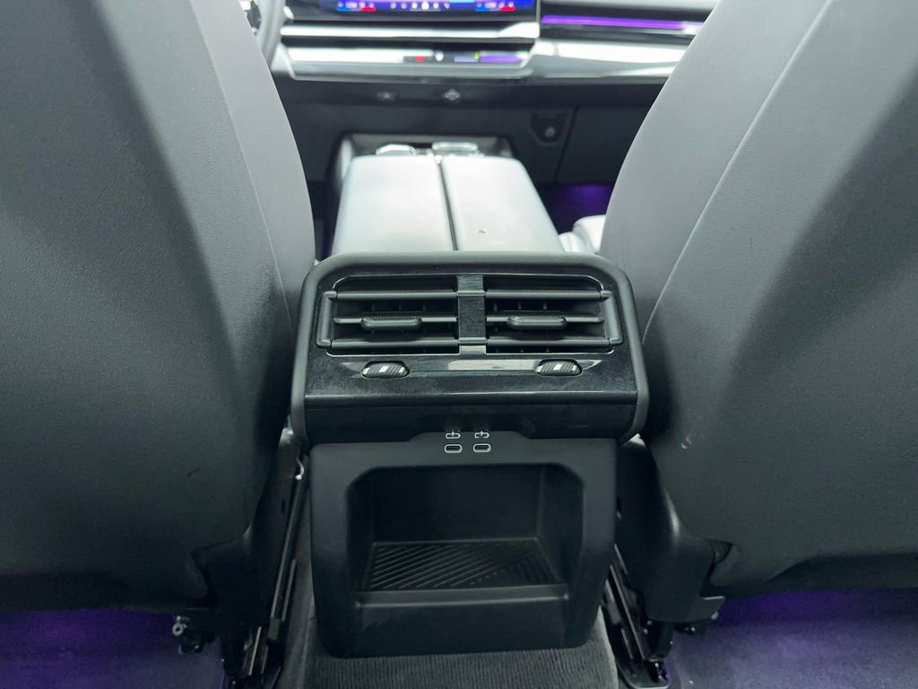 Used 2025 BMW 530i RWD image 34