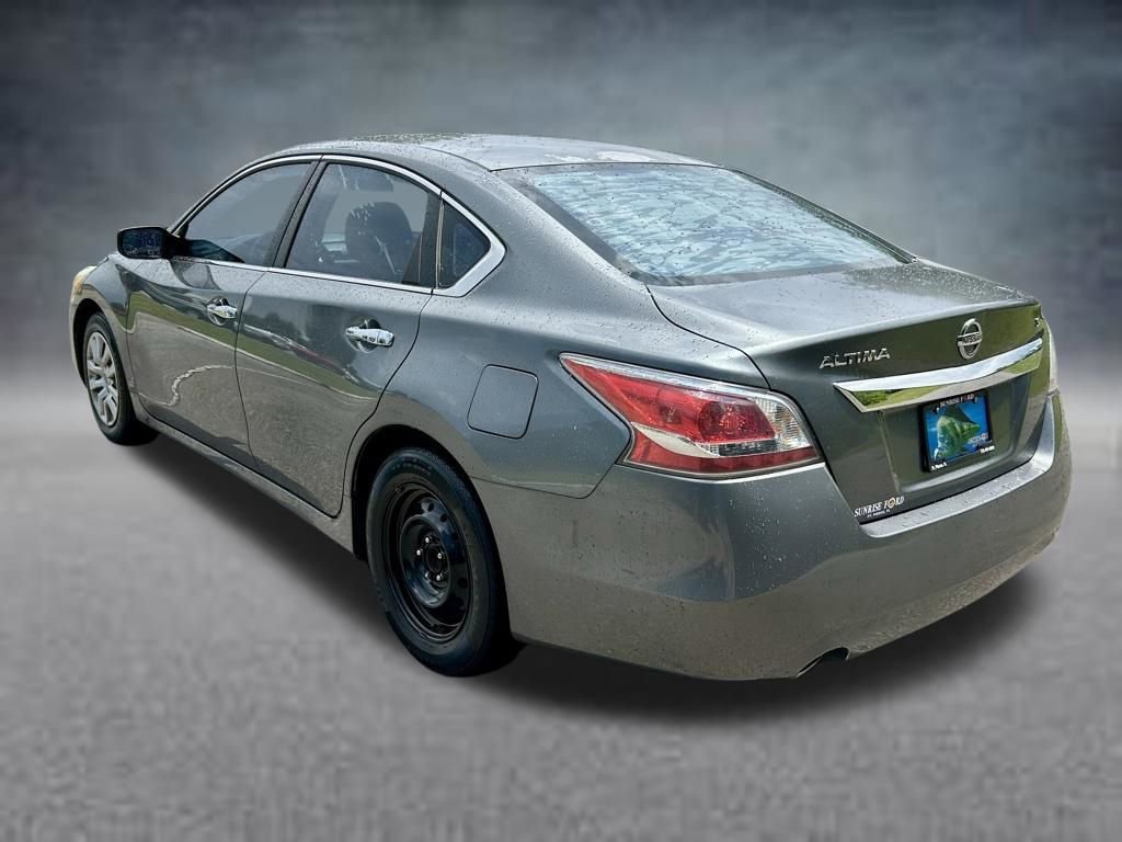 Used 2015 Nissan Altima 2.5 S FWD image 7