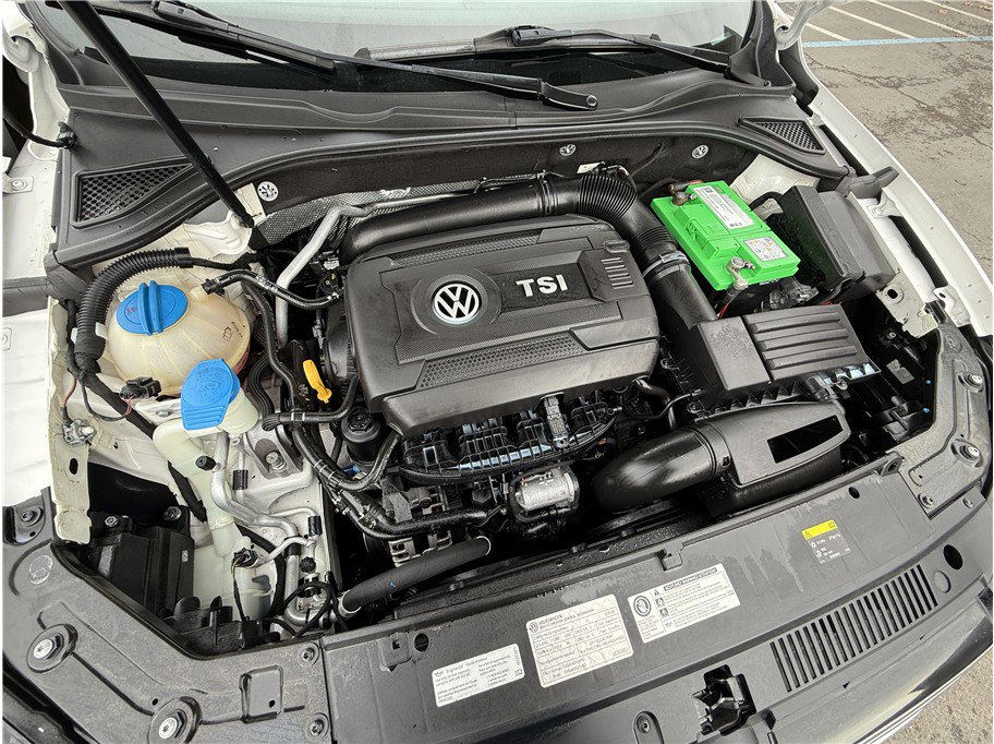 Used 2015 Volkswagen Passat 1.8T Limited Edition FWD image 21