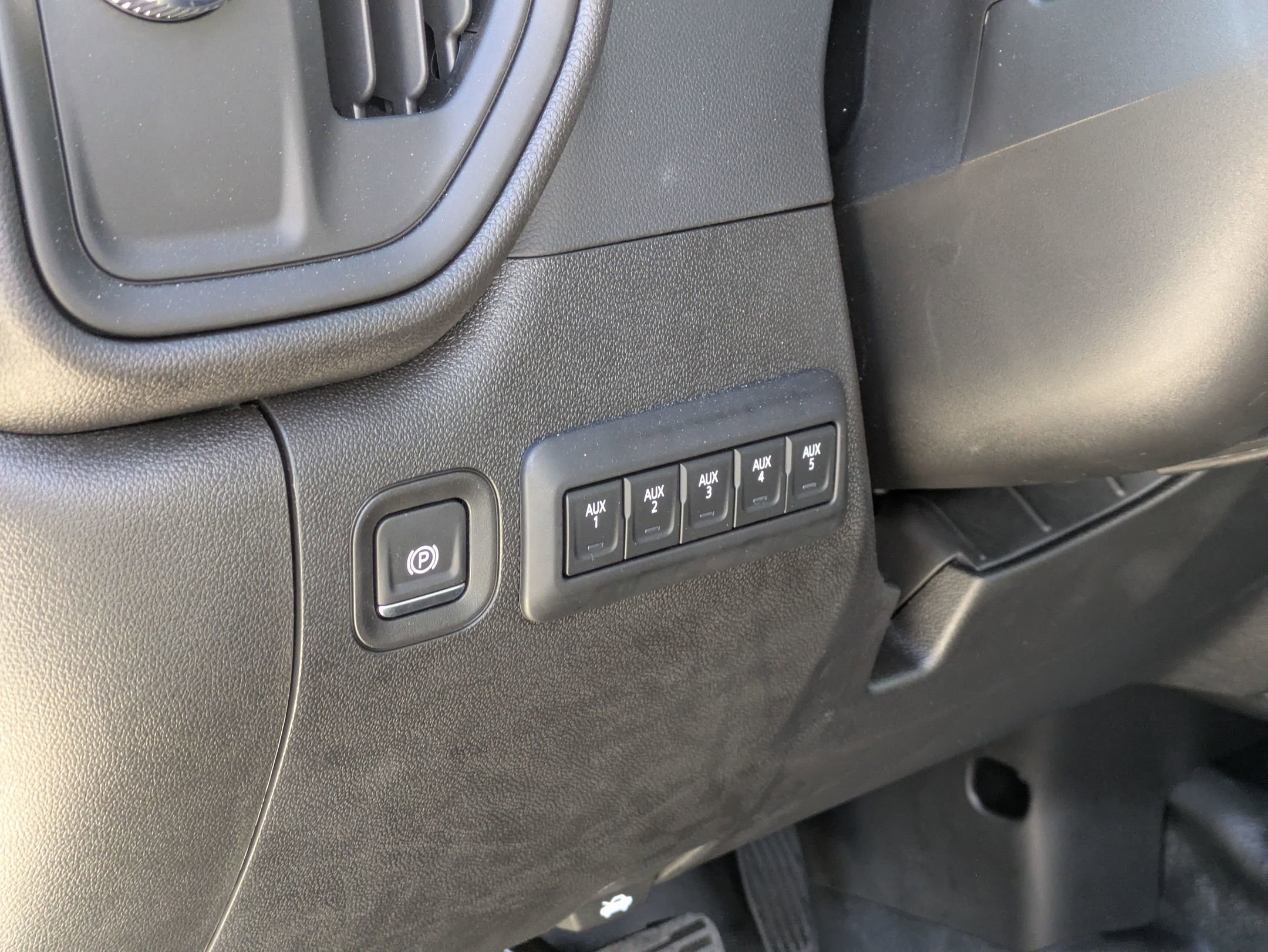 New 2024 GMC Sierra 3500 Pro w/ Convenience Package image 24