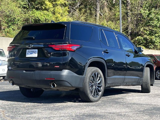Used 2023 Chevrolet Traverse RS FWD image 3