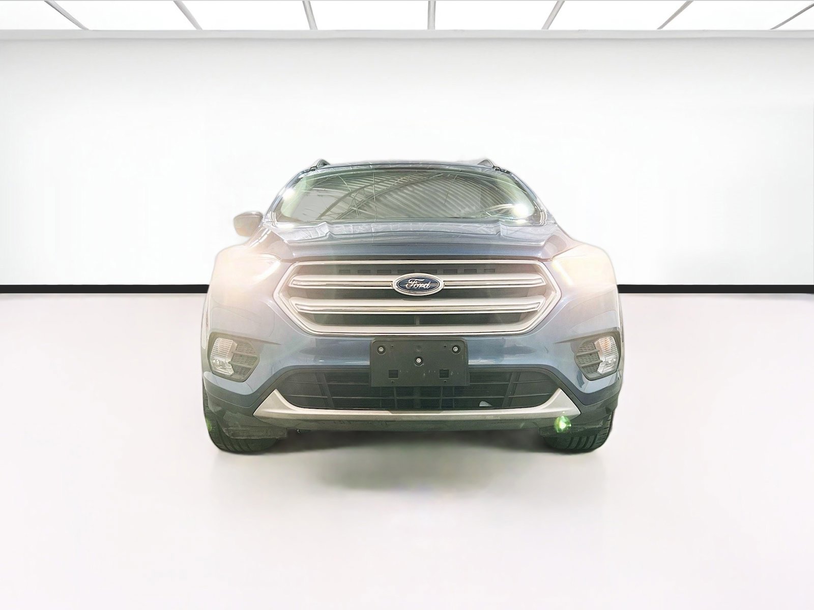 Used 2018 Ford Escape SEL image 2