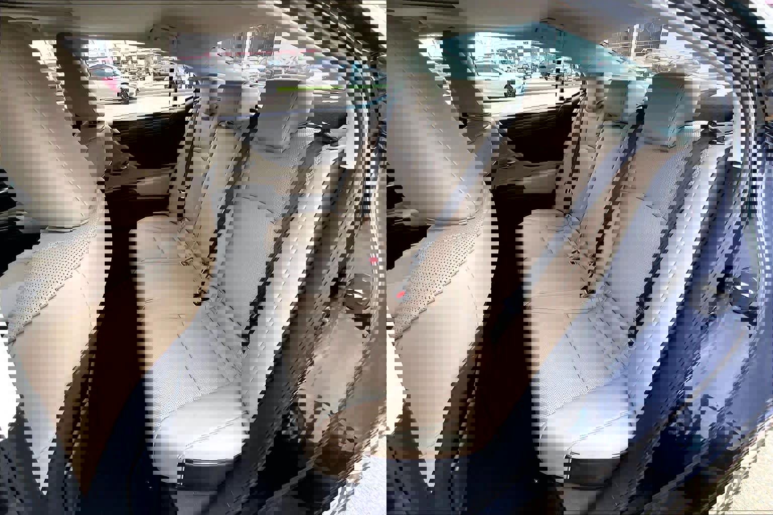 Used 2019 Lexus ES 350 w/ Accessory Package 2 FWD image 19