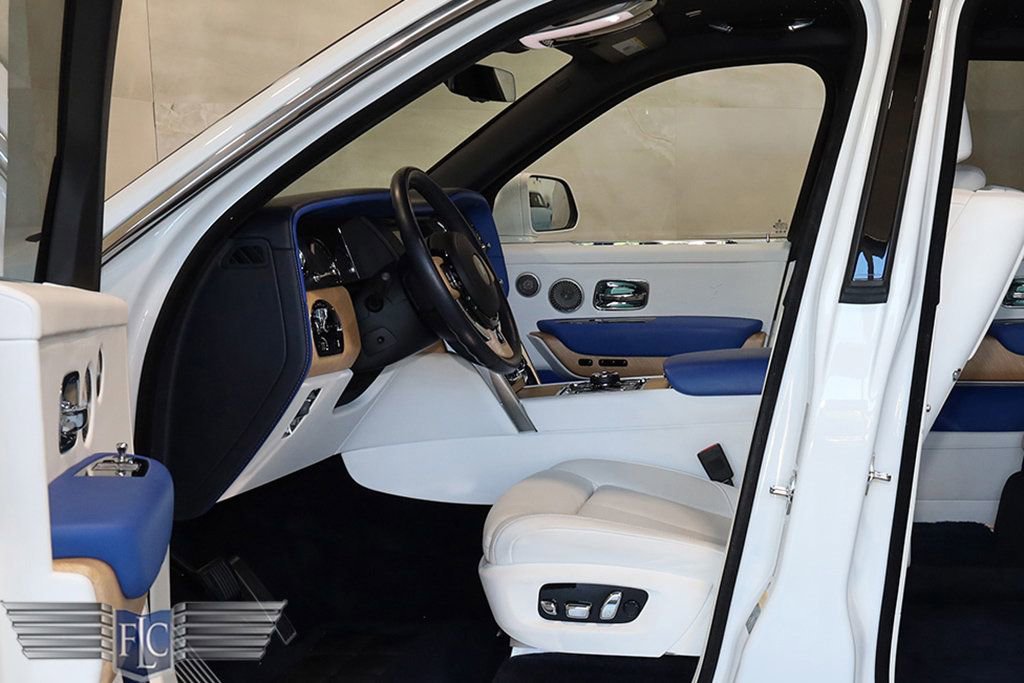 Used 2021 Rolls-Royce Cullinan image 15