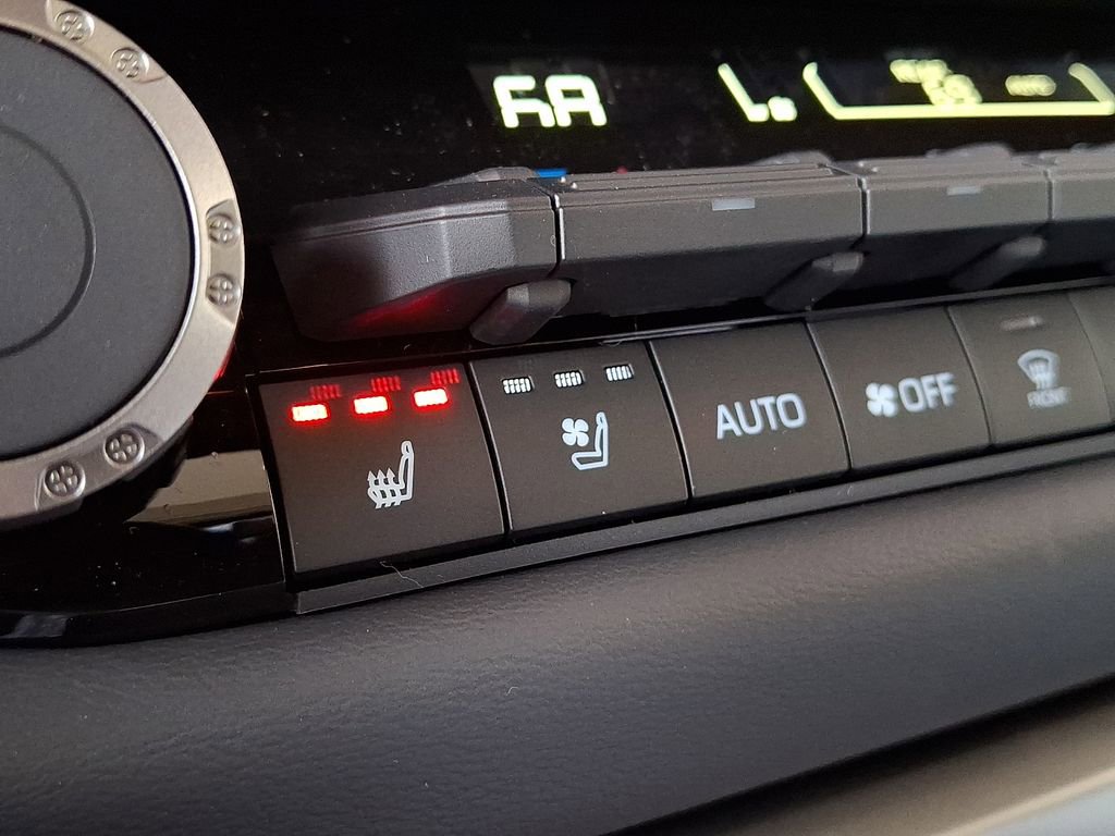 New 2026 Toyota Sequoia Platinum AWD/4WD image 13