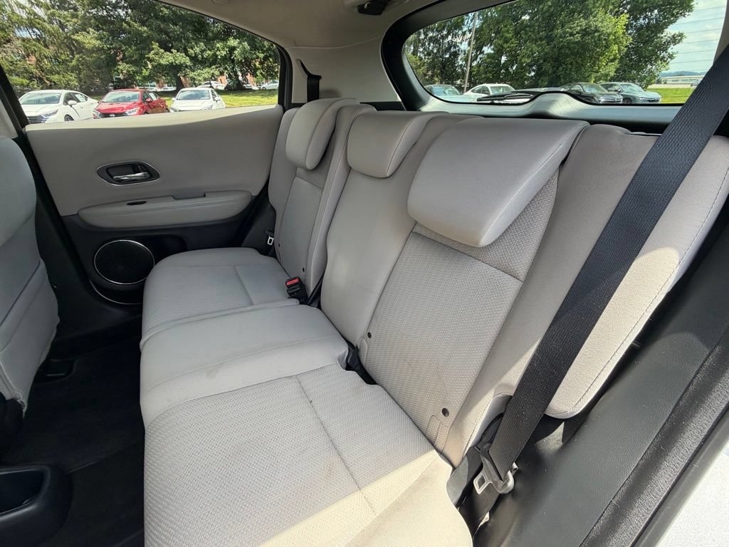Used 2017 Honda HR-V EX image 8