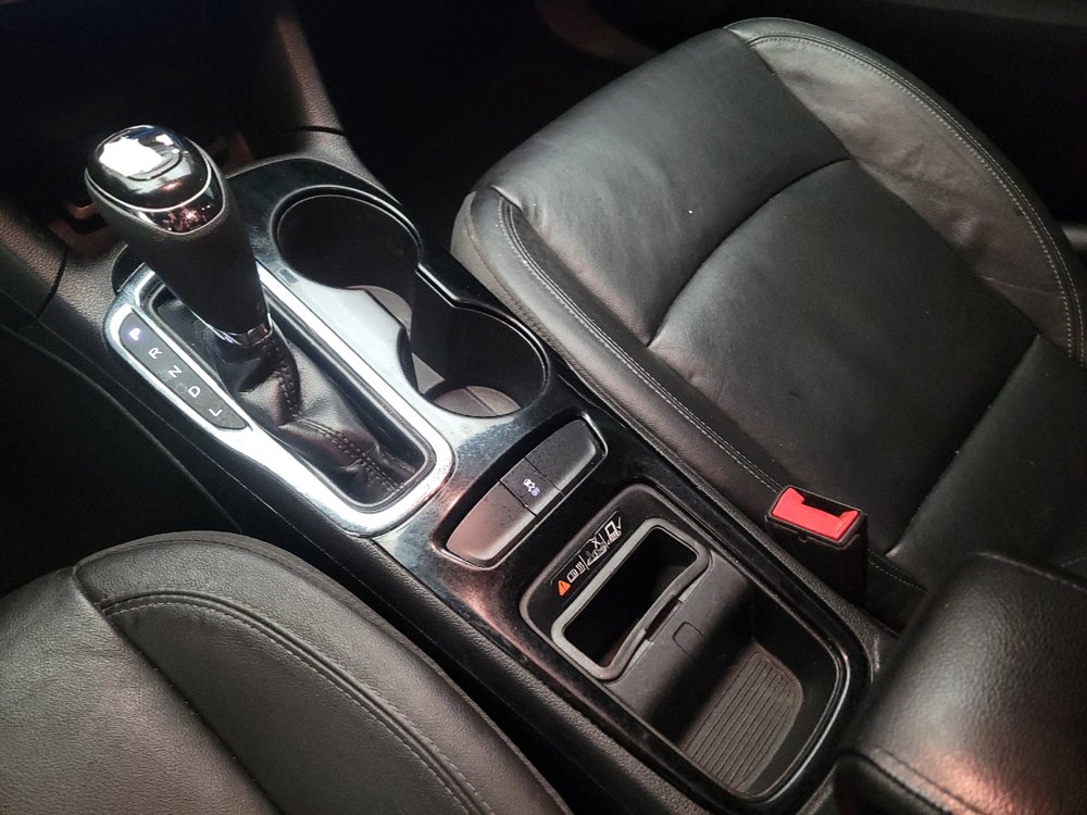 Used 2017 Chevrolet Cruze Premier FWD image 26