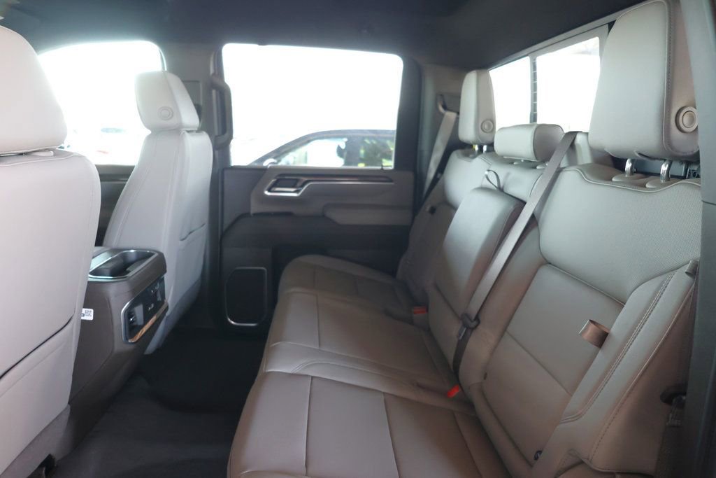 Used 2026 Chevrolet Silverado 3500 LTZ w/ LTZ Plus Package AWD/4WD image 20