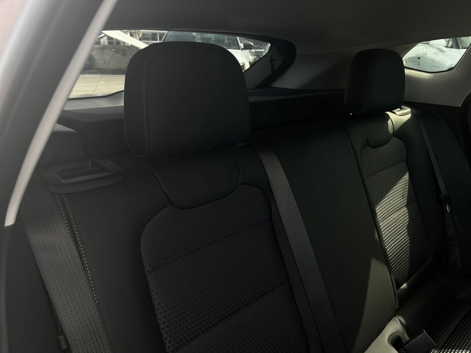 Used 2025 Chevrolet Trax LT w/ LT Convenience Package image 40