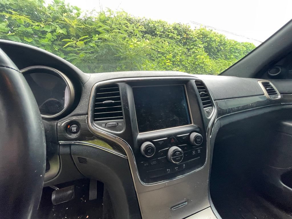Used 2015 Jeep Grand Cherokee Overland AWD/4WD image 13