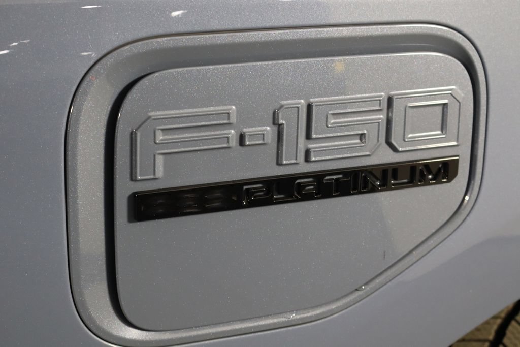 Used 2023 Ford F150 Lightning Platinum AWD/4WD image 44