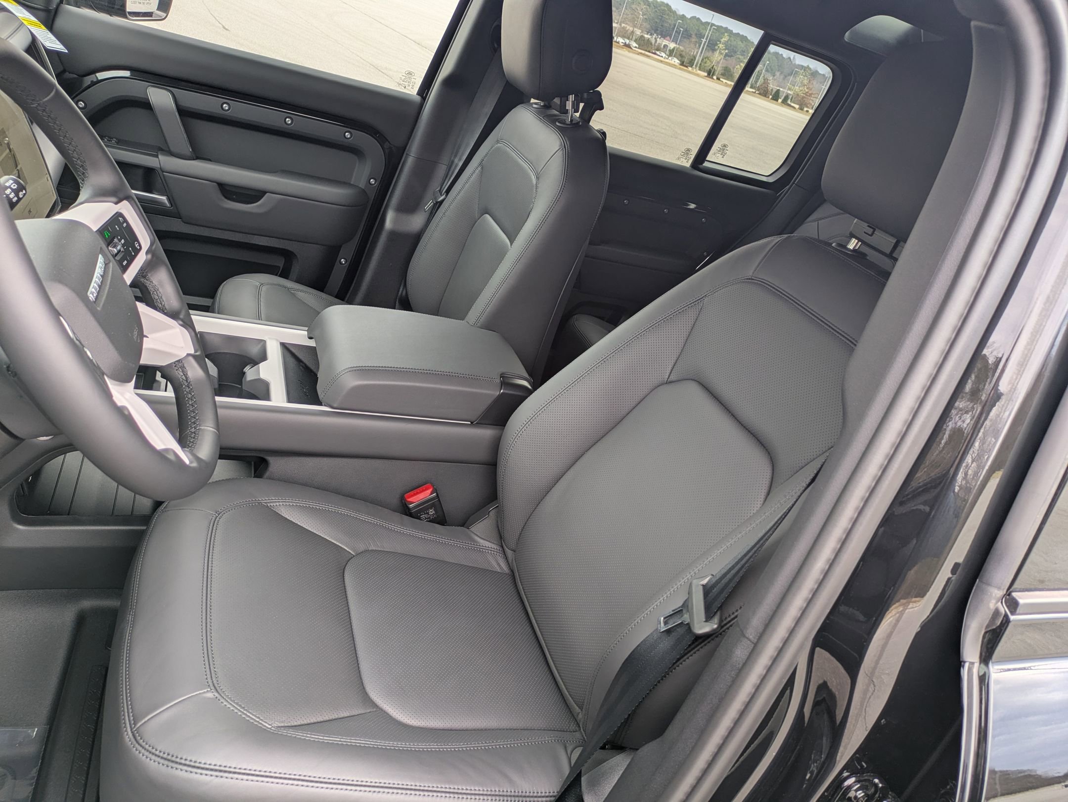 New 2026 Land Rover Defender 110 X-Dynamic SE image 20