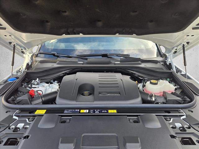 New 2026 Land Rover Range Rover Sport SE AWD/4WD image 17