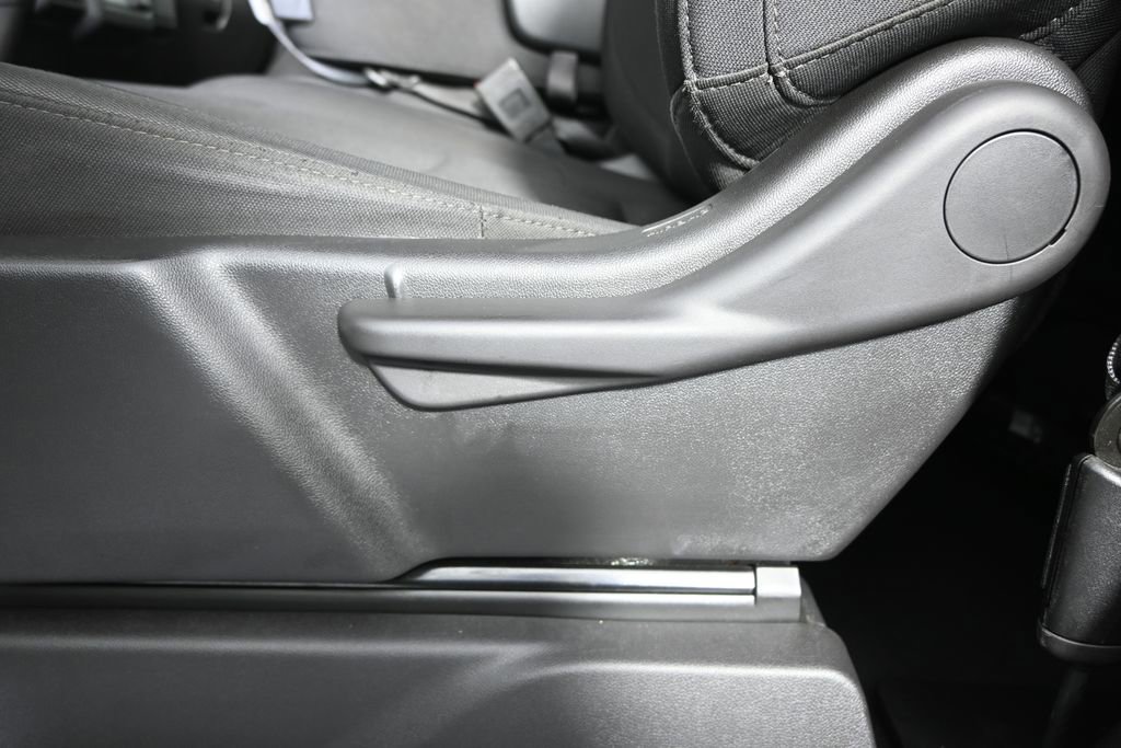 Used 2025 Chevrolet Silverado 3500 W/T image 21