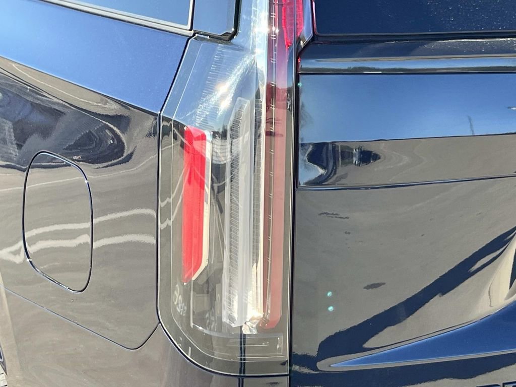 Certified 2021 Cadillac Escalade Premium Luxury w/ Driver Assist Tech Package image 10