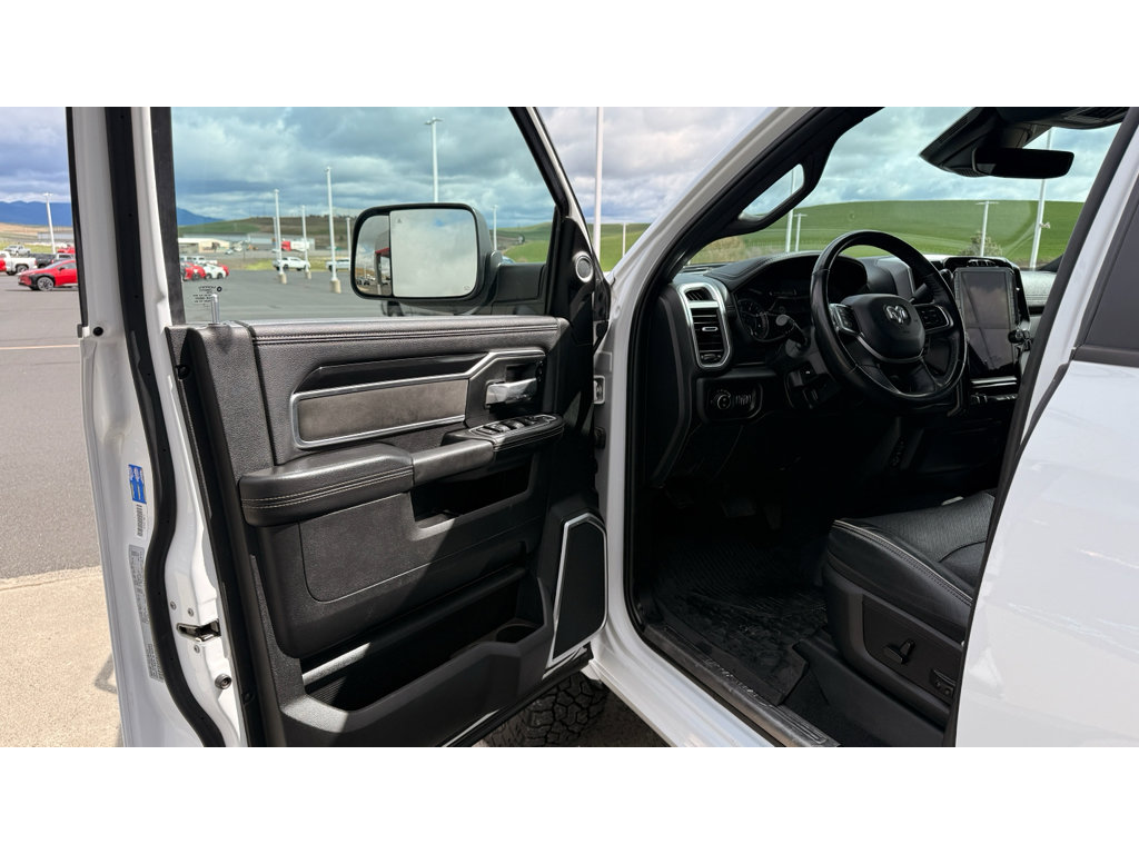 Used 2020 RAM 3500 Laramie AWD/4WD image 12