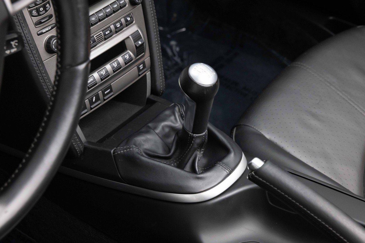 Used 2006 Porsche 911 Carrera 4S AWD/4WD image 32