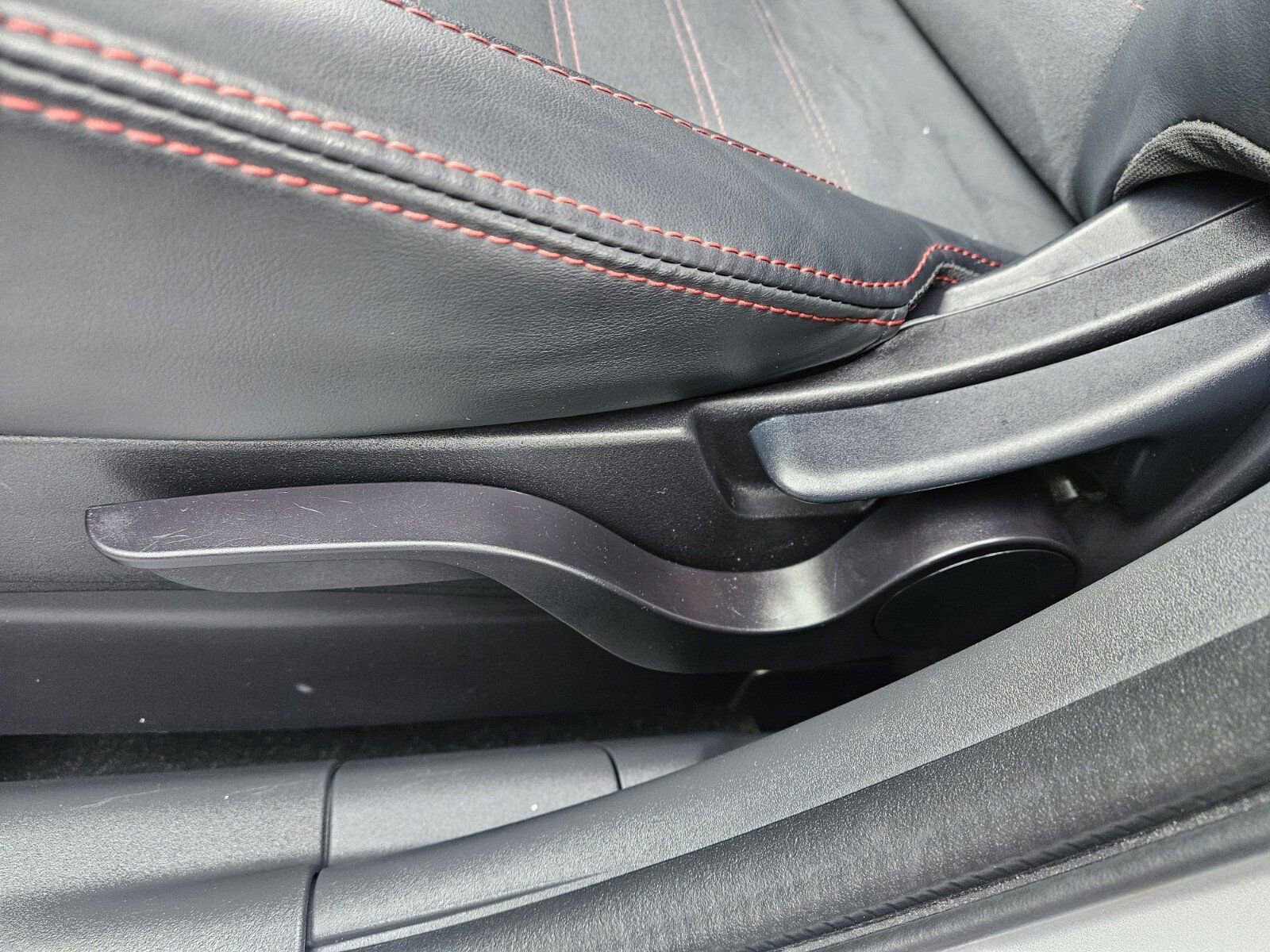 Used 2025 Mitsubishi Outlander Sport SE image 9