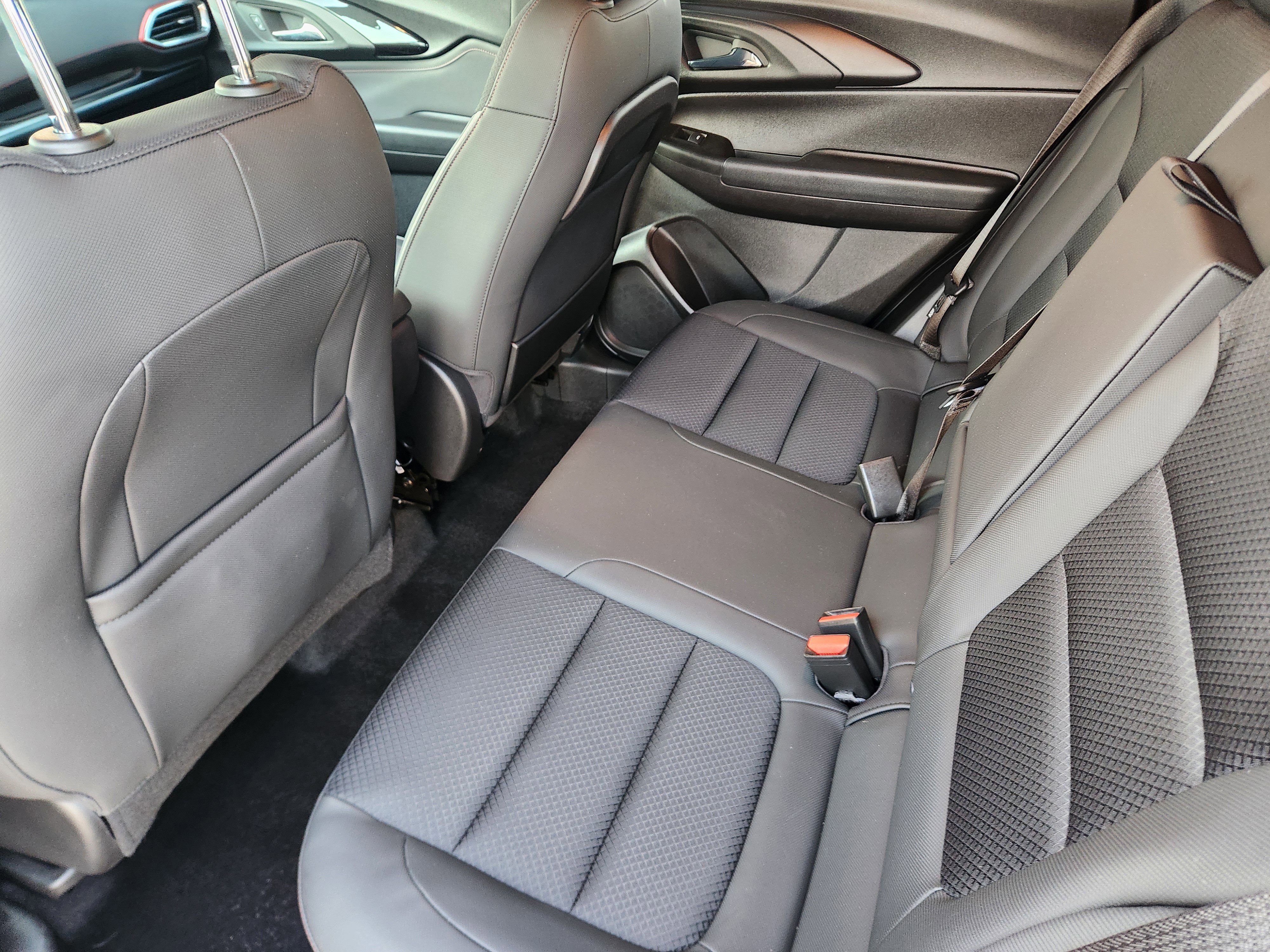 Used 2023 Chevrolet TrailBlazer RS w/ Convenience Package image 33