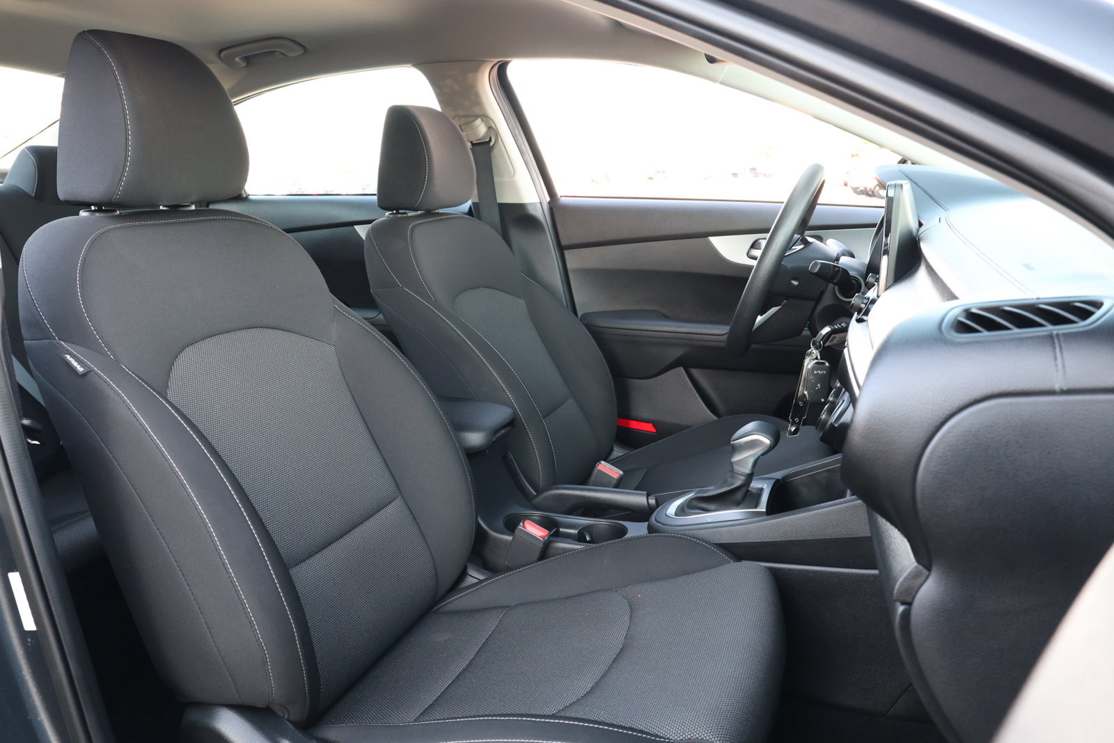 Used 2023 Kia Forte LXS w/ LXS Technology Package FWD image 29