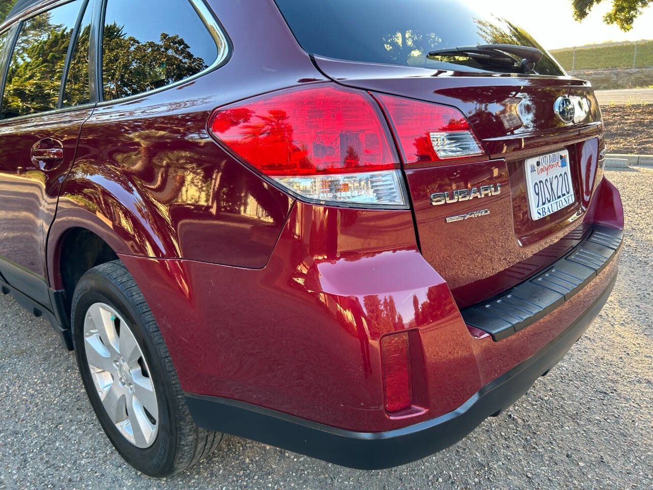 Used 2011 Subaru Outback 2.5i Premium image 20