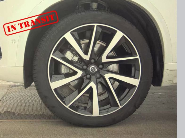 Used 2024 Volvo XC90 B6 Plus w/ Protection Package Premier image 16