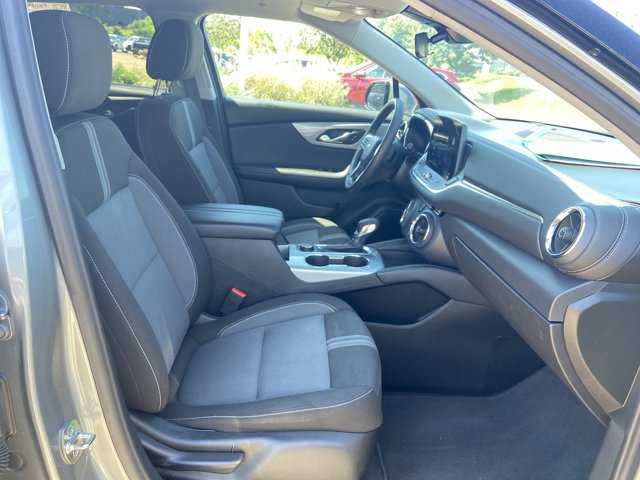 Used 2025 Chevrolet Blazer LT FWD image 17