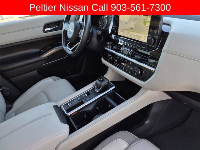 Used 2022 Nissan Pathfinder SL FWD image 13