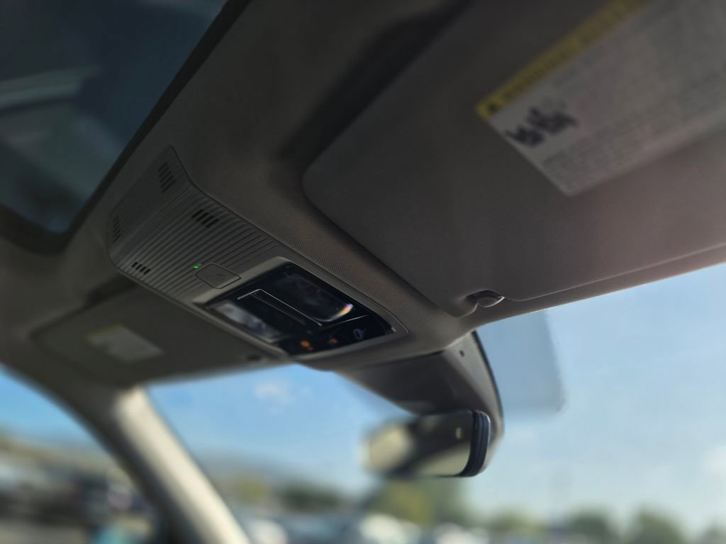 Used 2024 Volkswagen Atlas SEL Premium R-Line AWD/4WD image 13