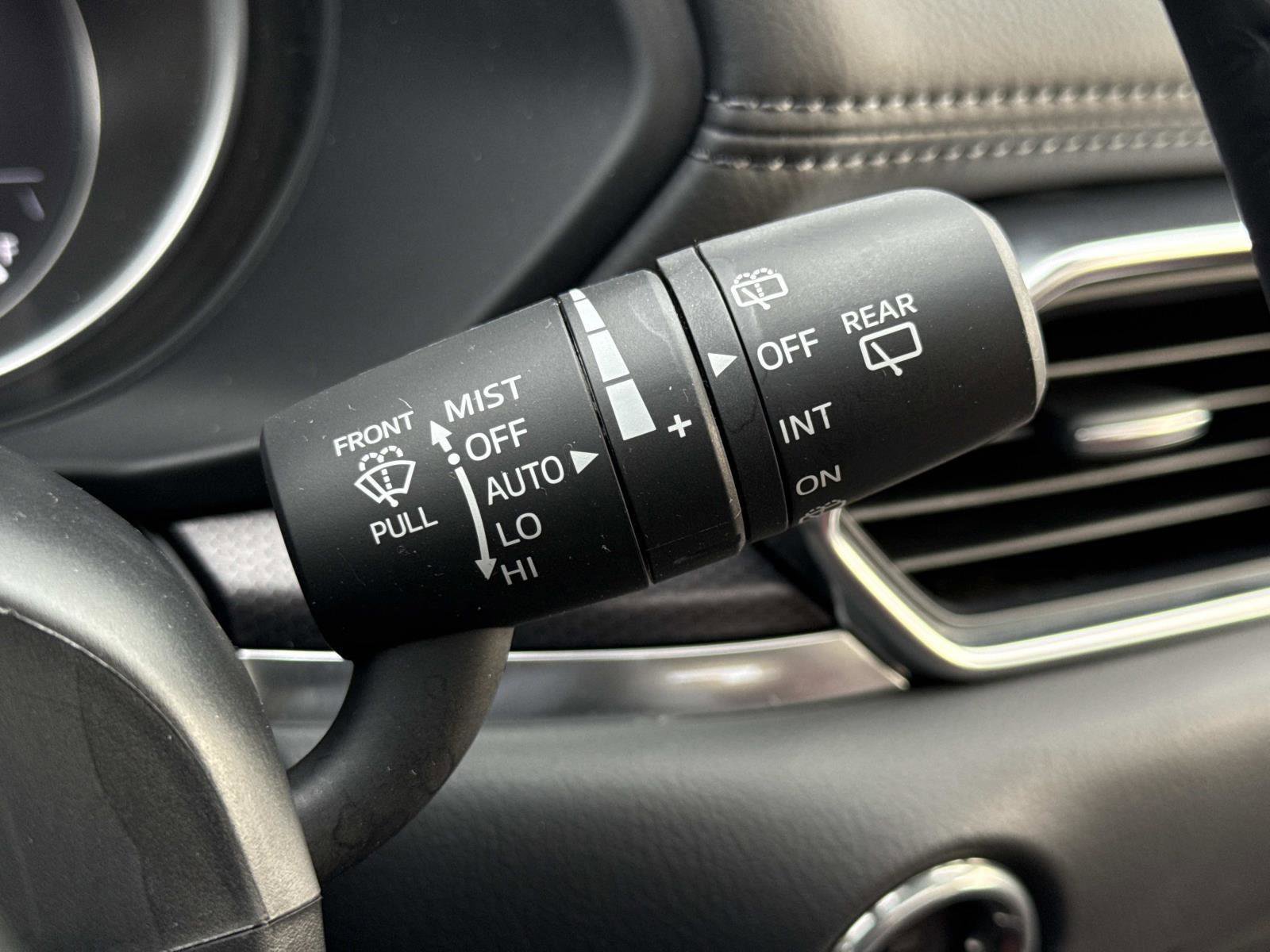 Used 2023 MAZDA CX-5 Carbon Edition image 11