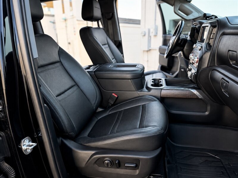Used 2020 GMC Sierra 2500 Denali AWD/4WD image 22
