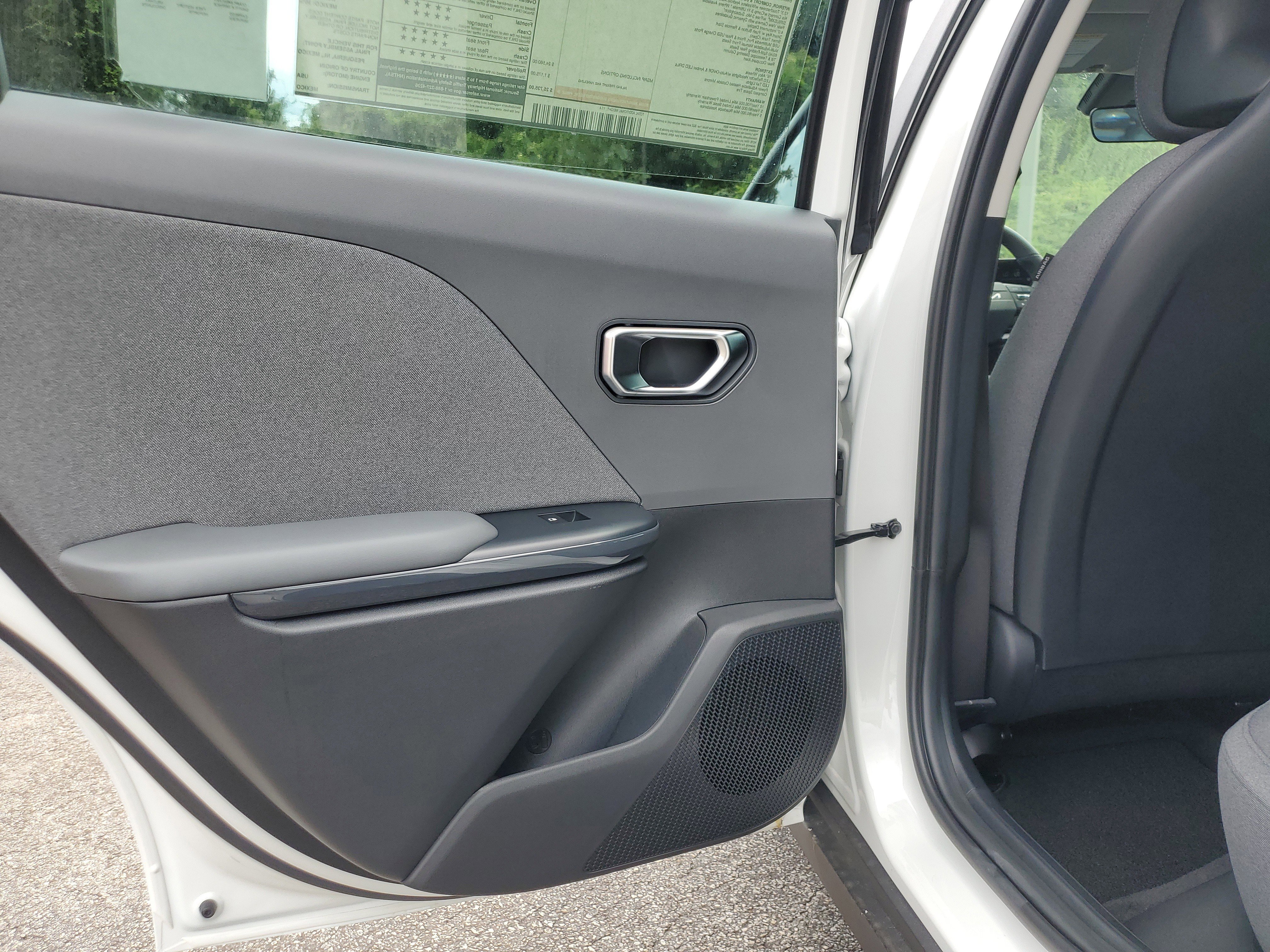 New 2025 Kia K4 EX image 9