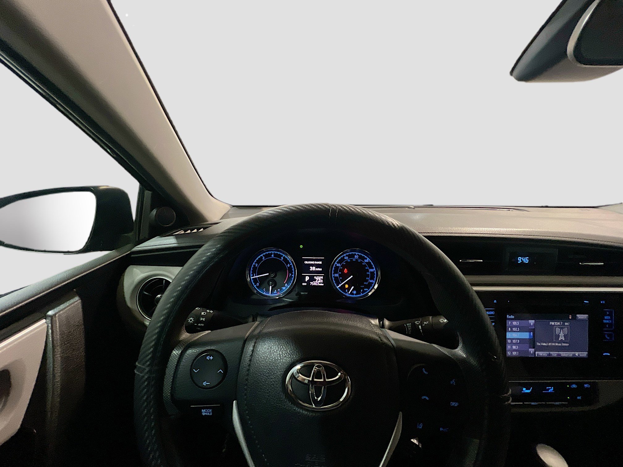 Used 2018 Toyota Corolla LE w/ Carpet Mat Package (TMS) image 7