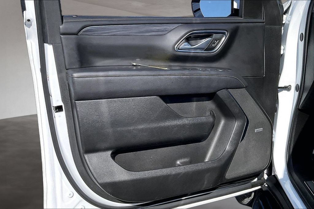 Used 2024 GMC Yukon SLT RWD image 19