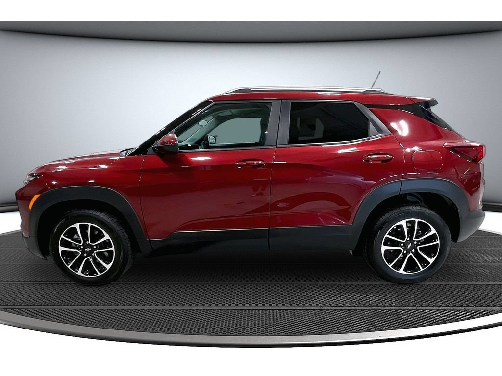 Used 2025 Chevrolet TrailBlazer LT AWD/4WD image 15