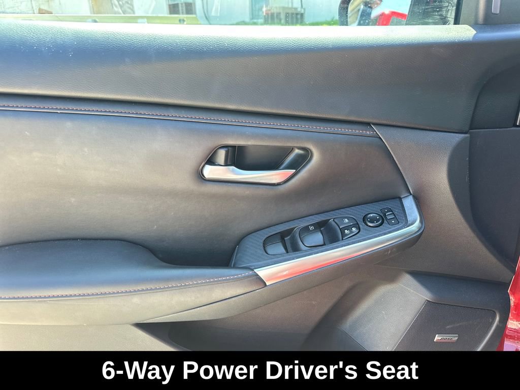 Used 2023 Nissan Sentra SR w/ SR Premium Package FWD image 15