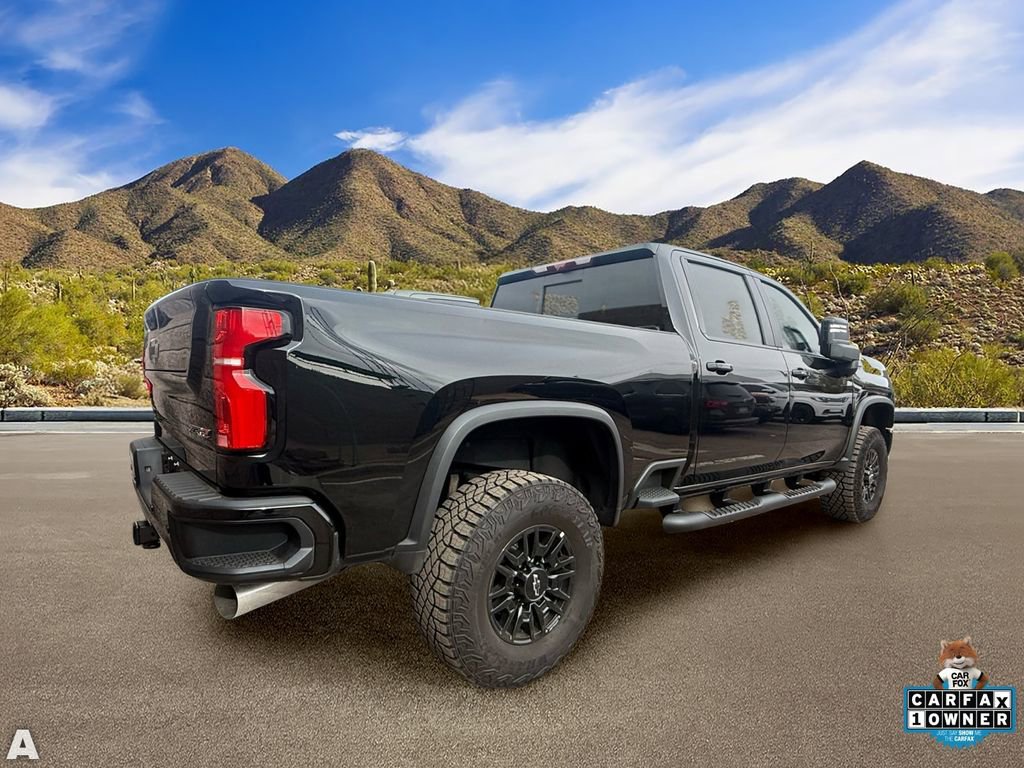 Used 2026 Chevrolet Silverado 2500 ZR2 w/ LPO, Dark Essentials Package image 4