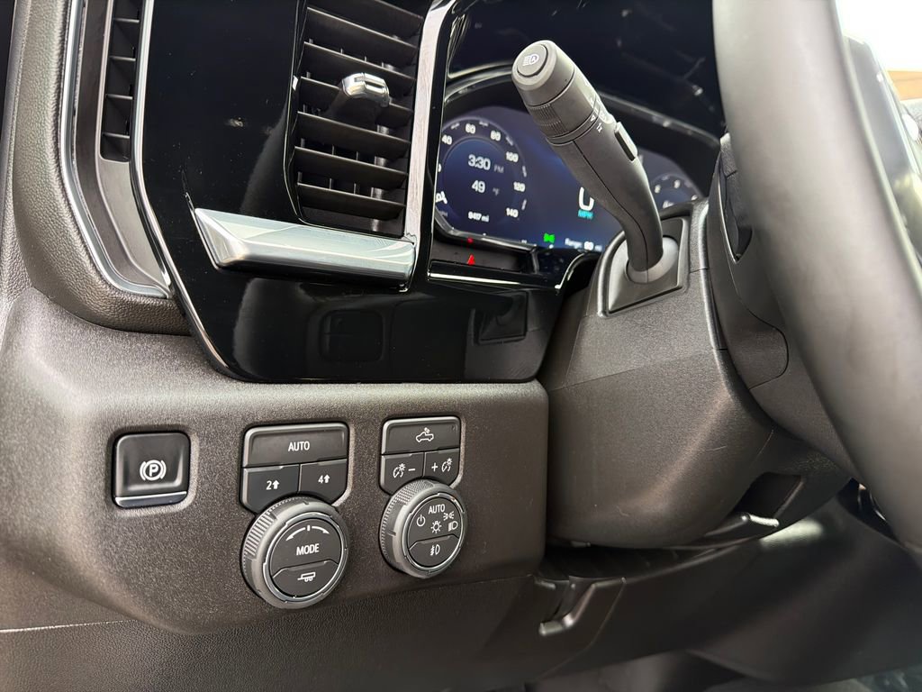 Used 2026 Chevrolet Silverado 1500 RST image 31