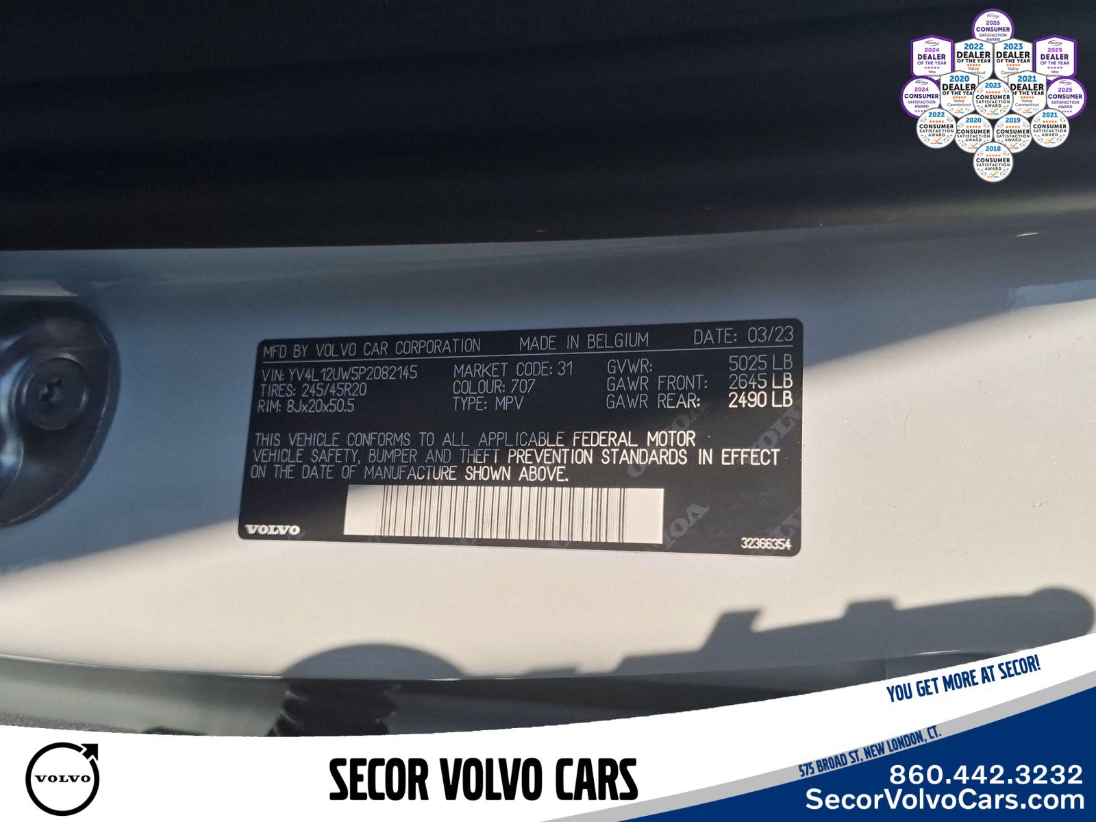 Certified 2023 Volvo XC40 B5 Plus w/ Protection Package Premier AWD/4WD image 27